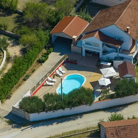 Polaca Tatil Evi Kakma