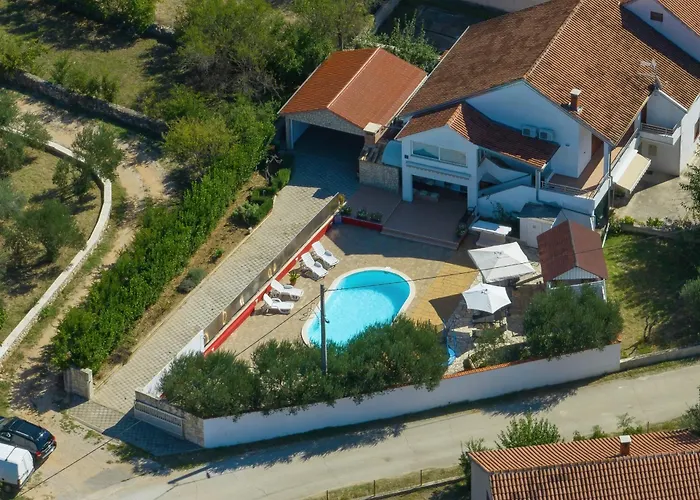 Polaca Tatil Evi Kakma